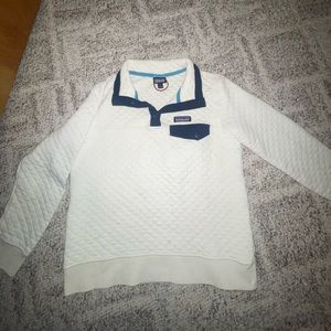 PATAGONIA CREW NECK QUILTED PATTERN